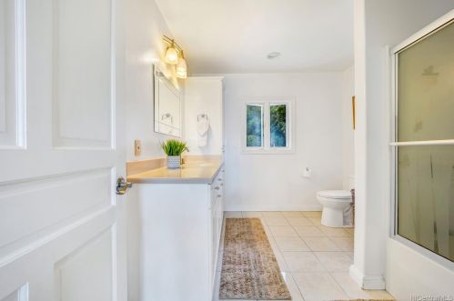 743 Ahukini St, Honolulu HI 96825-2426 exterior