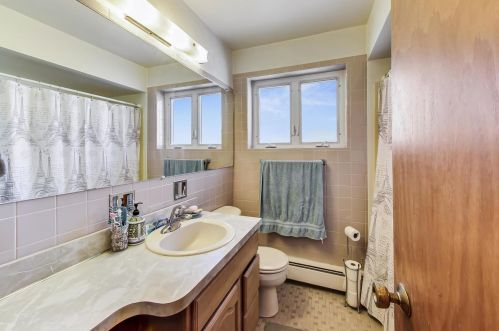 8336 Berwyn Ave, Chicago IL 60656-1430 exterior