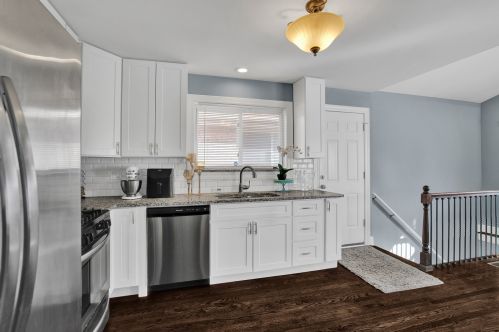 9152 Un Ave, Chicago IL 60609-5235 exterior