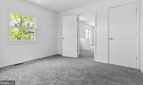 227 Gdn Ter, Runnemede NJ 08078-1420 exterior