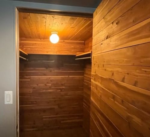 2100 2 Ave, Broadview IL 60153-3305 exterior