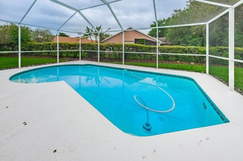 10320 Millport Dr, Tampa FL  33626-1706 exterior