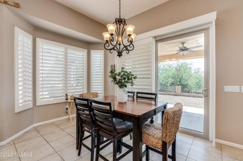 1121 Night Heron Dr, Green Valley AZ 85614-6014 exterior