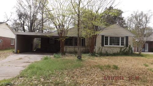 642 2nd St, Clarksdale, MS 38614-3802