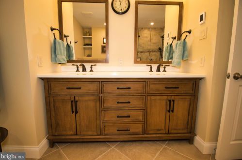 1641 Rockcress Dr, Jamison PA  18929-1646 exterior