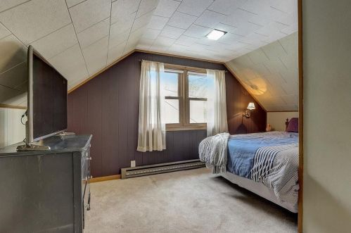 936 Currie Pl, Milwaukee WI 53213-3006 exterior