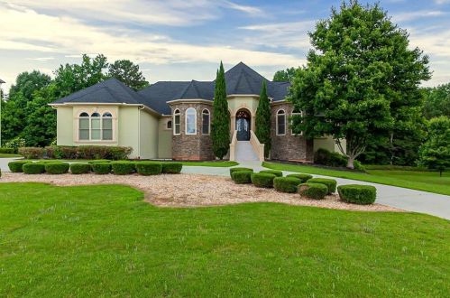 1193 Greenridge Ln, Lithonia, GA 30058-2215