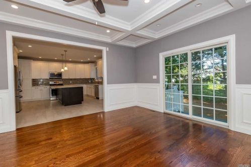 111 Woodlawn Ave, Valley Stream NY exterior