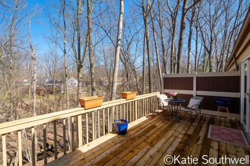 2149 Cross Creek Dr, Grand Rapids MI 49508-8795 exterior