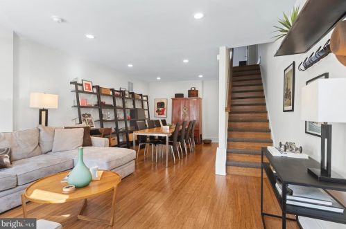 2137 Christian St, Philadelphia PA  19146-1209 exterior