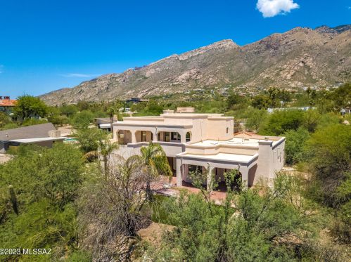 5366 Gleneagles Dr, Tucson, AZ 85718-1804