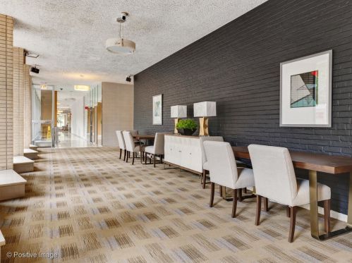 3950 Lake Shore Dr, Chicago IL  60613-3434 exterior