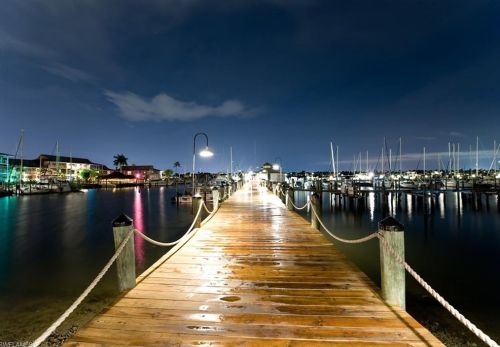 960 7th St, Naples FL 34102-6974 exterior