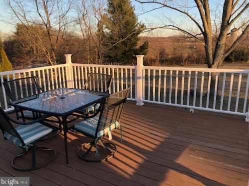 415 Bollinger Rd, Littlestown PA 17340-9121 exterior