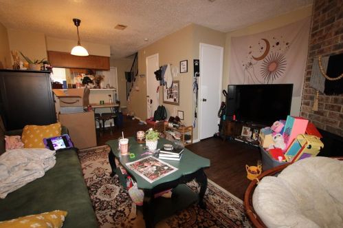 2243 Aspen Dr, Dallas TX  75227-8169 exterior