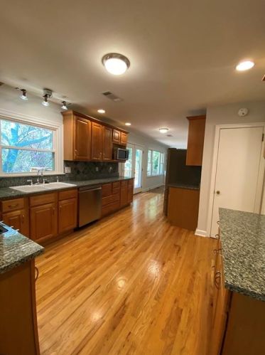 1414 Amanda Cir, Atlanta GA  30329-3318 exterior