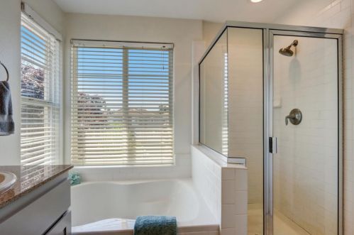 227 Vista Roma Way, San Jose CA 95136-4444 exterior