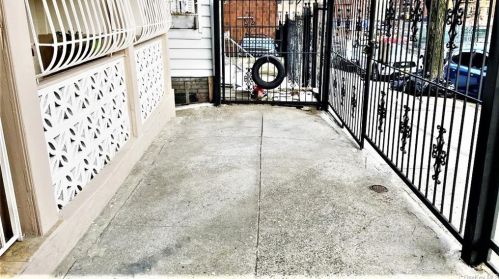 367 187th St, Bronx NY 10458-6707 exterior