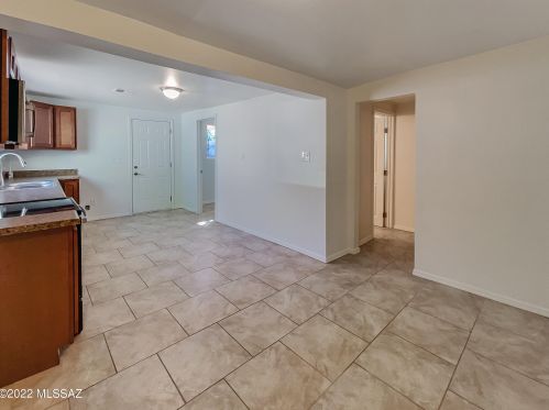 820 32nd St, Tucson AZ  85713-3615 exterior