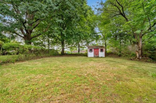 349 Anthon Dr, Pittsburgh PA 15235-3911 exterior