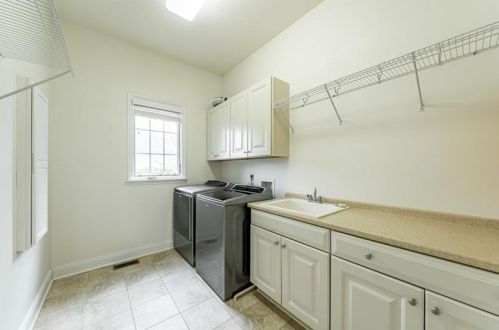 48 Mallard Dr, Pittsburgh PA 15238-1131 exterior