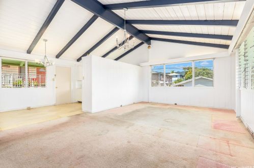 2015 Kealoha St, Honolulu, HI 96819-4130