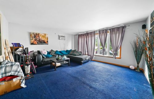 6724 63rd St, Chicago IL 60638-4004 exterior