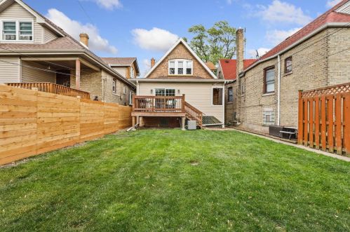 1740 Nagle Ave, Chicago IL 60706-4805 exterior