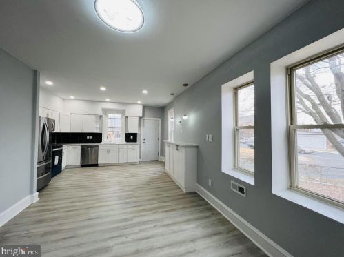 551 Gilham St, Philadelphia PA  19111-5230 exterior