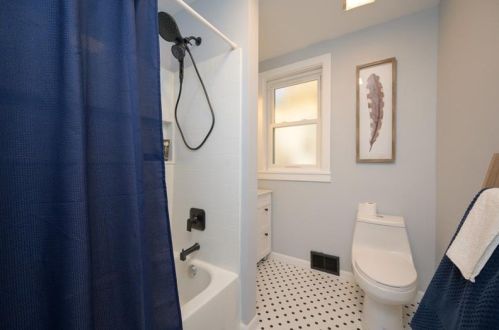 127 Laurel Ave, Pittsburgh PA 15202-3710 exterior