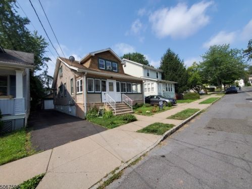 15 Brown St, Maplewood, NJ 07040-3012