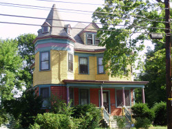 459 Crafts St, Newton, MA 02465-1735