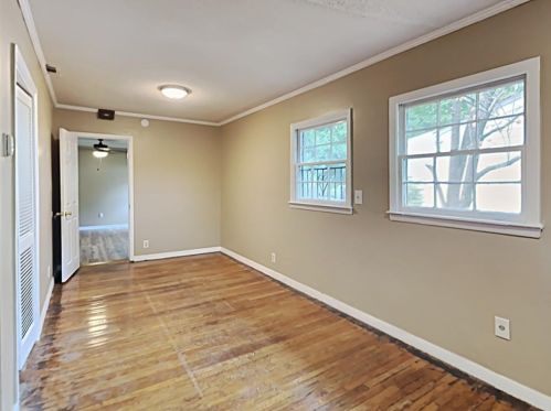 438 Fairburn Rd, Atlanta GA  30331-1511 exterior