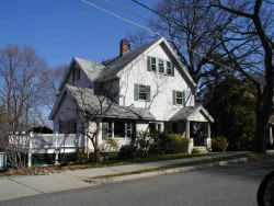 197 Mount Vernon St, Newton, MA 02465-2516