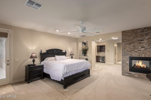 25401 45th Dr, Phoenix AZ  85083-2243 exterior