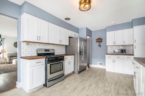 1811 Griggs, Grand Rapids MI 49506-4430 exterior