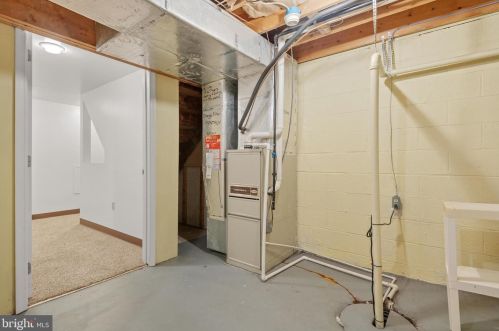 173 Ctr St, Hanover PA 17331-2828 exterior