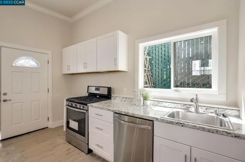 1214 Oregon St, Berkeley CA 94705-1106 exterior