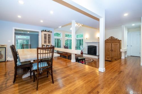 25 Byram Lake Rd, Armonk NY  10504-2008 exterior