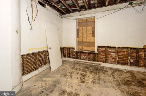 314 4 St, Camden NJ 08103-3401 exterior