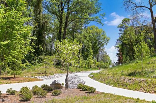 884 Margaret Pl, Atlanta GA 30318-4845 exterior