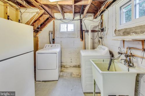 2315 Homestead Dr, Silver Spring MD 20902-4950 exterior