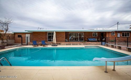 5713 8 St, Tucson AZ 85719-5308 exterior