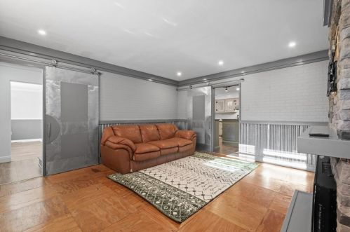 300 Shaler St, Pittsburgh PA  15211-1046 exterior