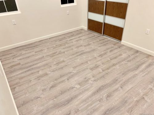 229 Hanamaulu St, Honolulu HI 96825-2226 exterior