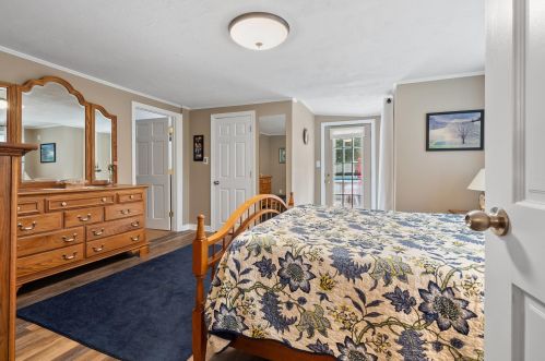 39 Pollard Rd, Plaistow NH 03865-2531 exterior