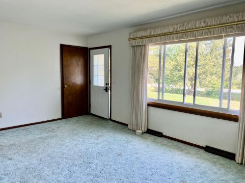 1649 Tyler Rd, Meskegon MI 49445-9320 exterior