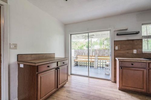 9737 Morehead Ln, Port Richey FL  34668-4233 exterior