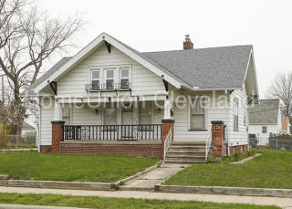 21491 Naumann Ave, Cleveland OH  44123-3005 exterior