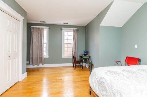 3852 Central Park Ave, Chicago IL 60629-4343 exterior